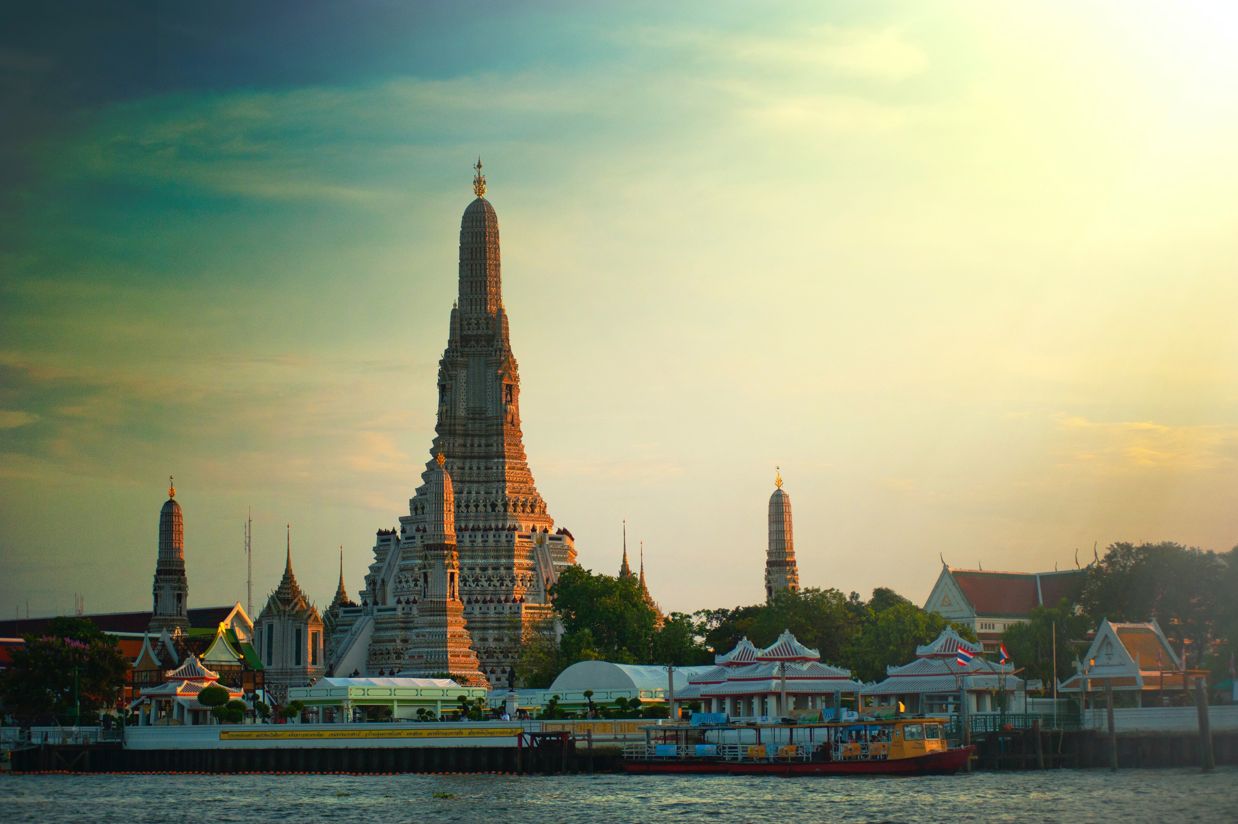City Landscape of Khwaeng Wat Arun, Krung Tep Maha Nakhon, Thailand